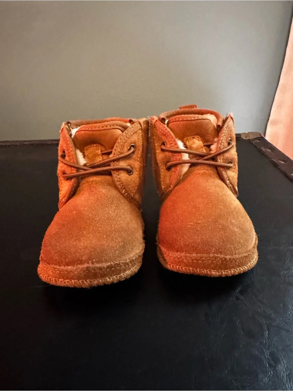 UGG Baby Neumel Toddler Boot with Shearling Lining Size 4/5